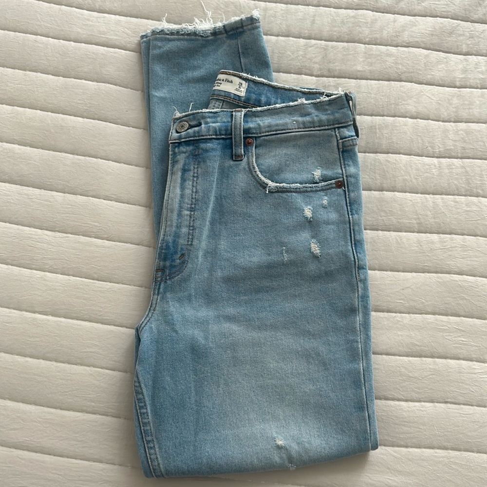 Abercrombie High Rise Curve Love Jeans